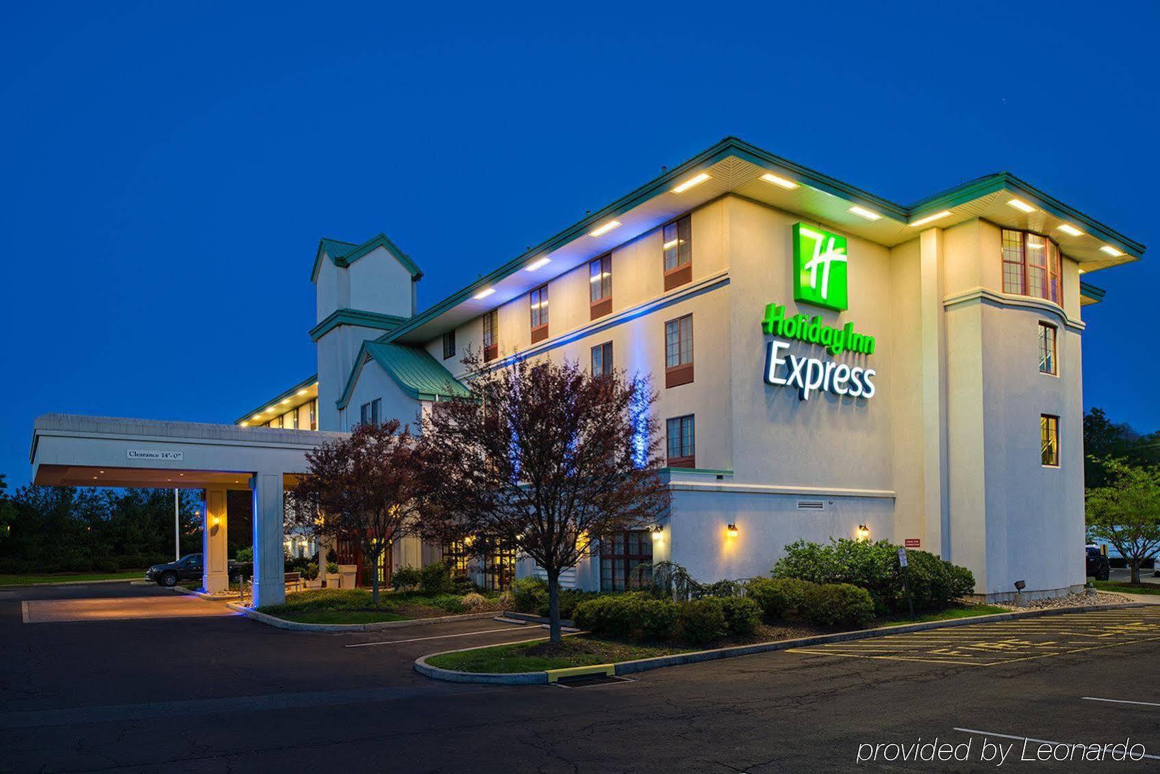 Holiday Inn Express Philadelphia Ne - Langhorne By Ihg Eksteriør bilde